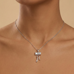 Eterna Bow Necklace
