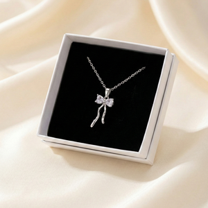 Eterna Bow Necklace